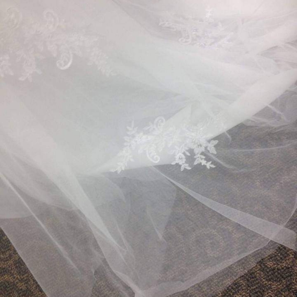 David Bridal size 8 ballgown wedding dress - Picture 2 of 7